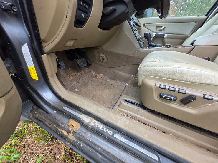2008-volvo-xc90-image-32