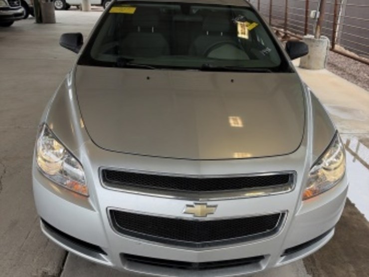 2012-chevrolet-malibu-sdn-image-3