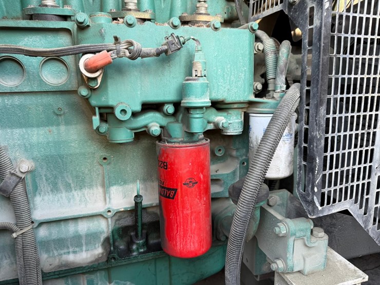 #3501-•-whisperwatt-dca-1651v-towable-generator-image-23