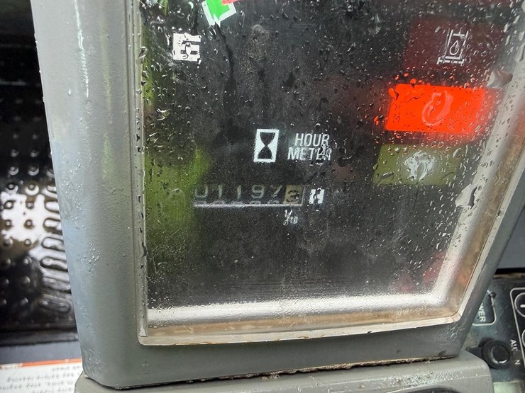 2012-takeuchi-tl250-image-22