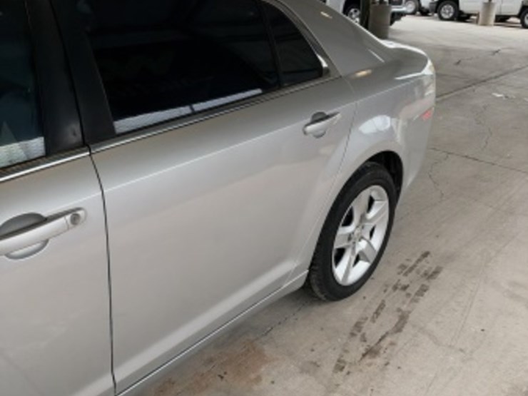 2012-chevrolet-malibu-sdn-image-5