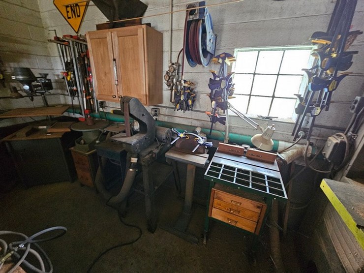 #8699-•-preview-items-for-the-auction-image-92