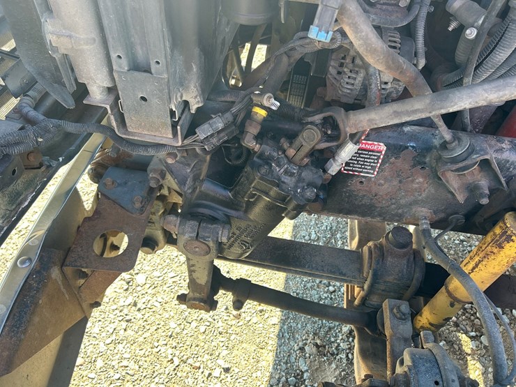 2004-mack-ch613-image-53