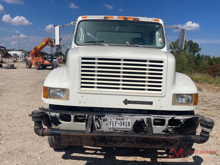 2001-international-4900-t/a-water-truck-image-8