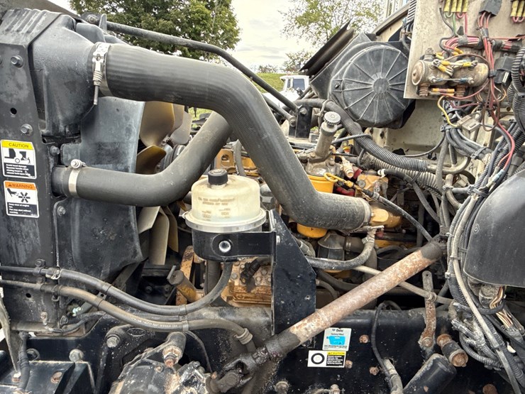 2007-peterbilt-340-image-21