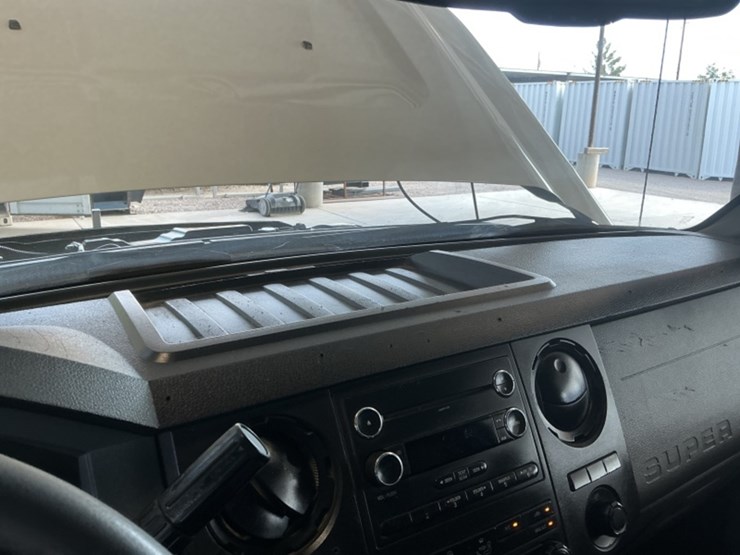 2016-ford-f550-image-19