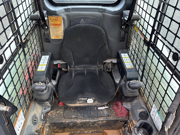 2020-bobcat-t770-image-13