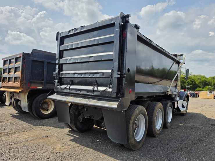 2013-kenworth-t800-image-7