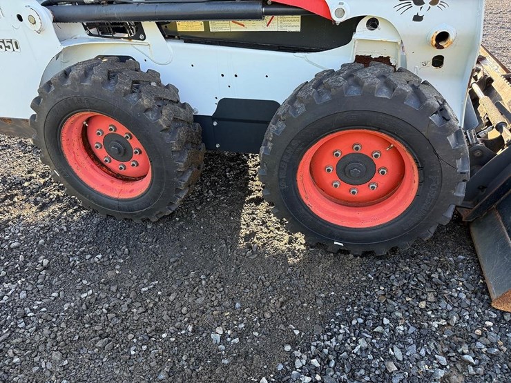 2017-bobcat-s550-image-12
