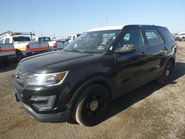 2019-ford-explorer-image-1