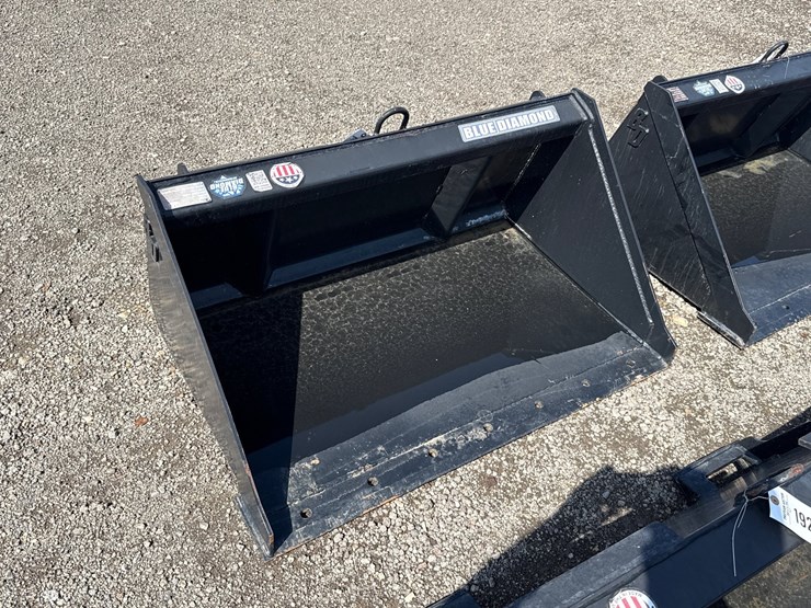#2040-•-blue-diamond-44"-mini-skid-steer-smooth-bucket-image-1