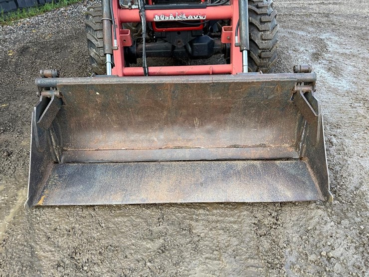 massey-ferguson-451-image-9