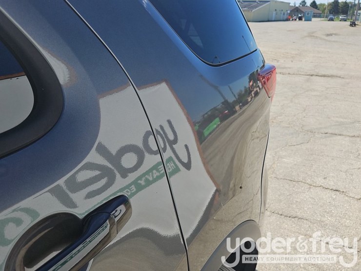 2019-ford-explorer-image-31
