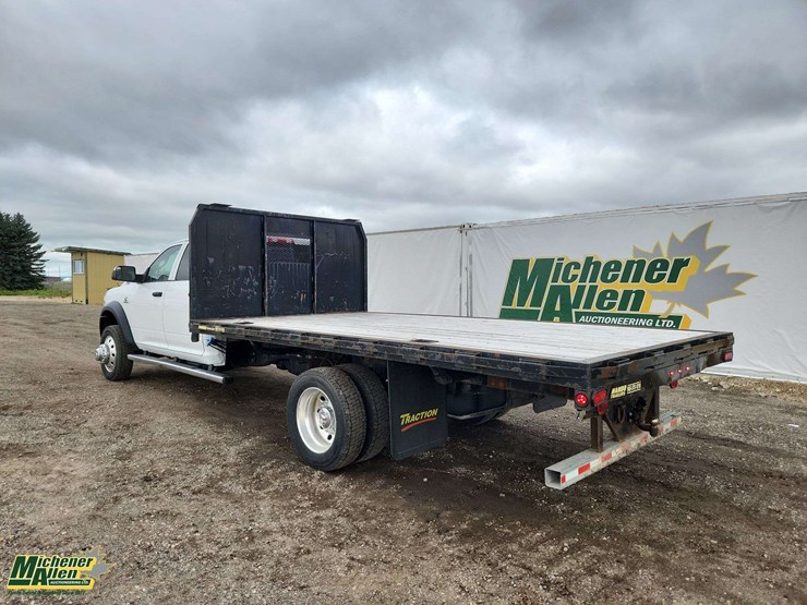2020-ram-5500-laramie-image-3