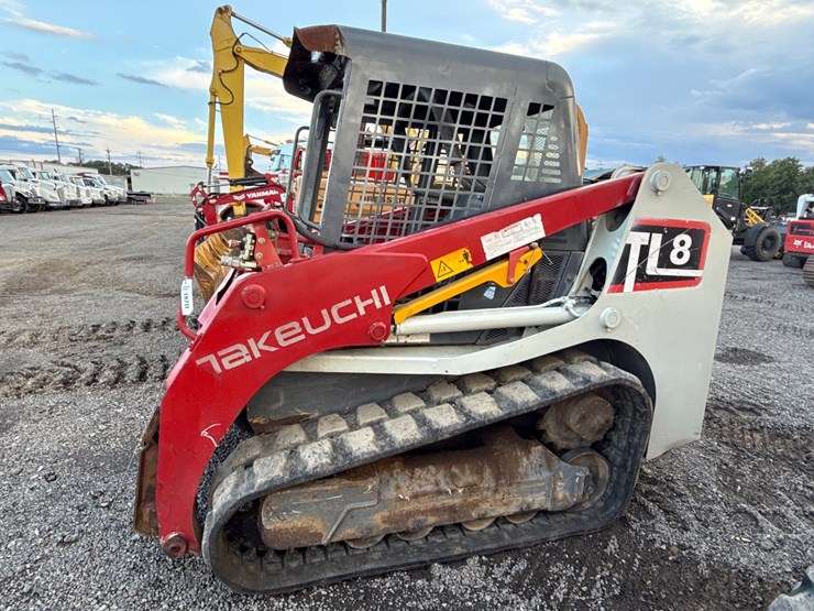 takeuchi-tl8-image-11