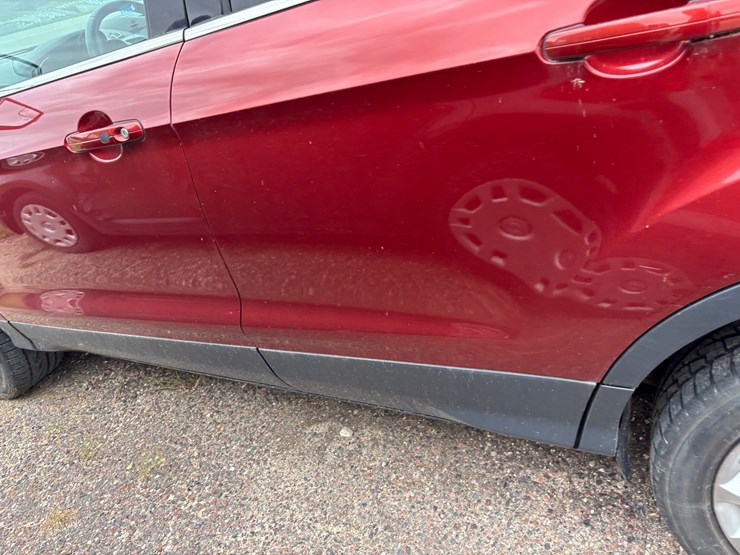 2015-ford-escape-image-8