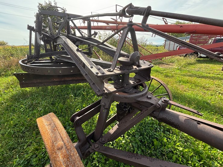 #1329-•-adam-leaning-steel-wheeled-grader-image-19