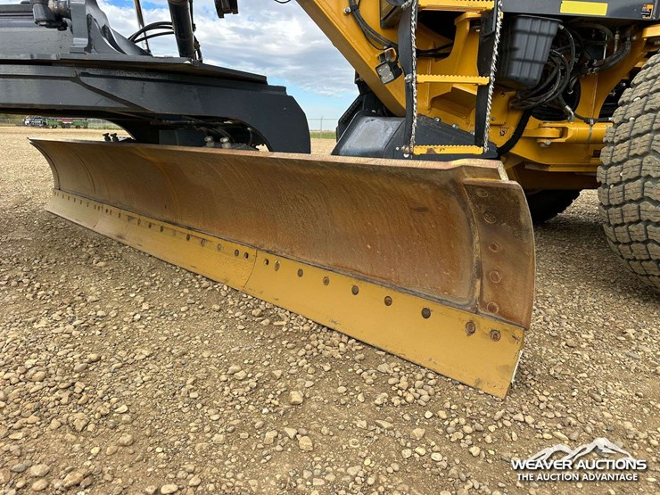 john-deere-872-image-34
