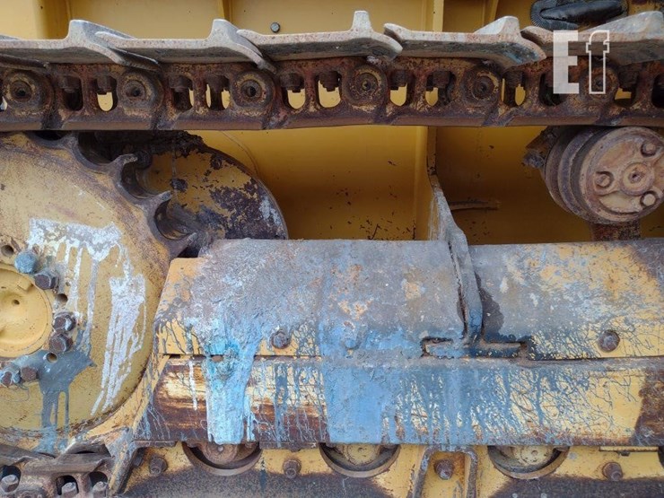 2000-deere-650h-lt-image-36