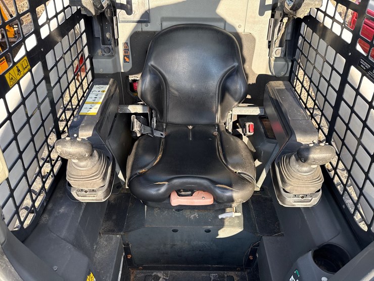 2021-bobcat-t66-image-13