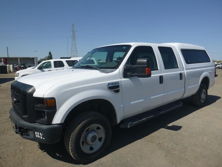 2010-ford-f250-image-1