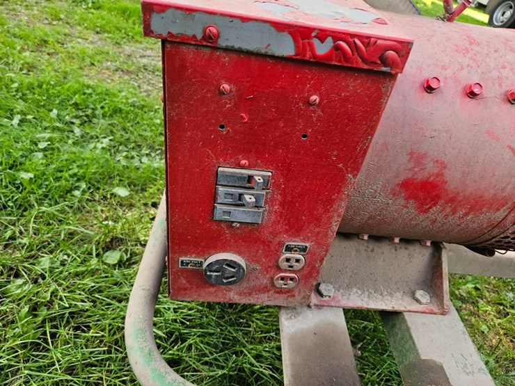 #8717-•-winpower-towable-generator-image-11