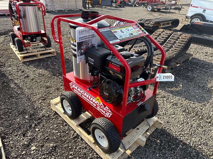 #2060-•-magnum-4000-series-heated-pressure-washer-image-2