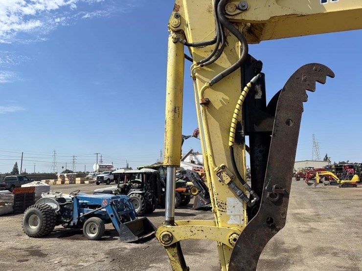 2005-yanmar-vi075-a-hydraulic-excavator-image-18