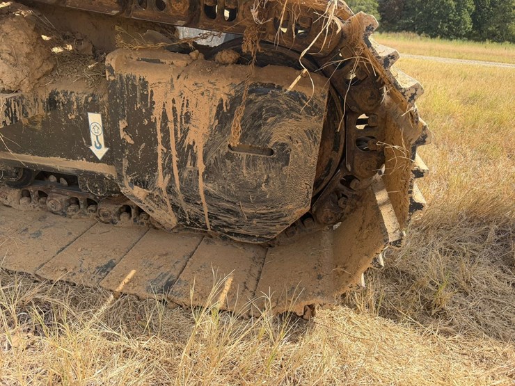 2024-deere-210g-lc-image-44
