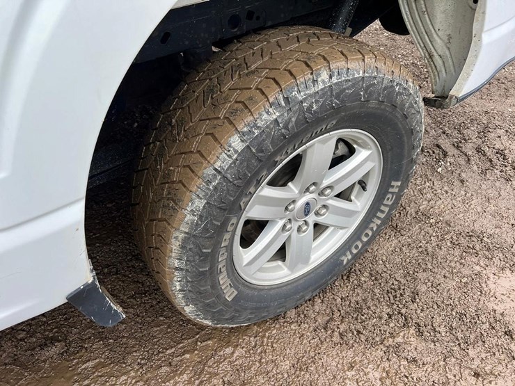 2022-ford-f150-image-12