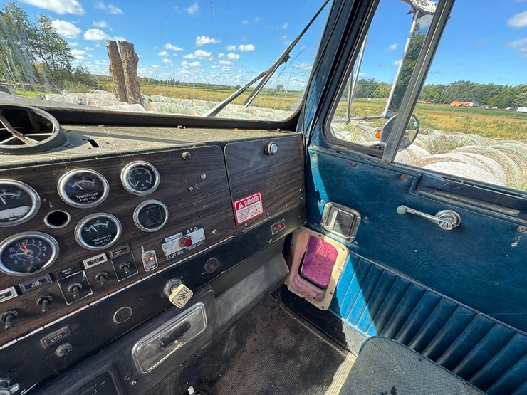 1981-kenworth-w900-image-39