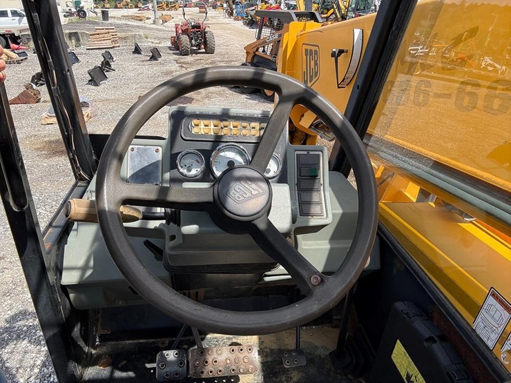 jcb-506c-image-19