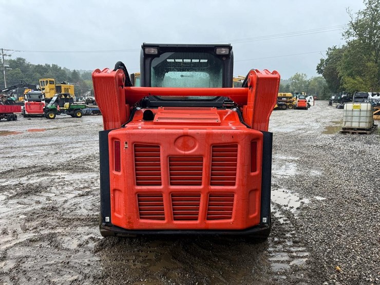 2012-kubota-svl75-image-3