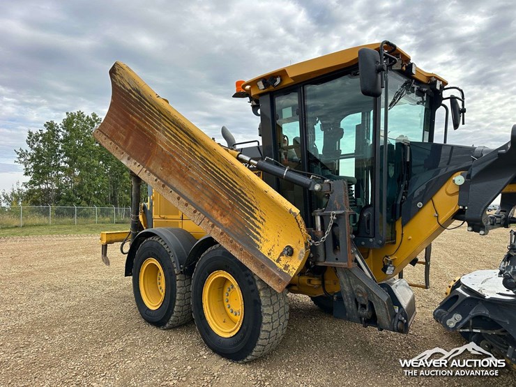 john-deere-872-image-70