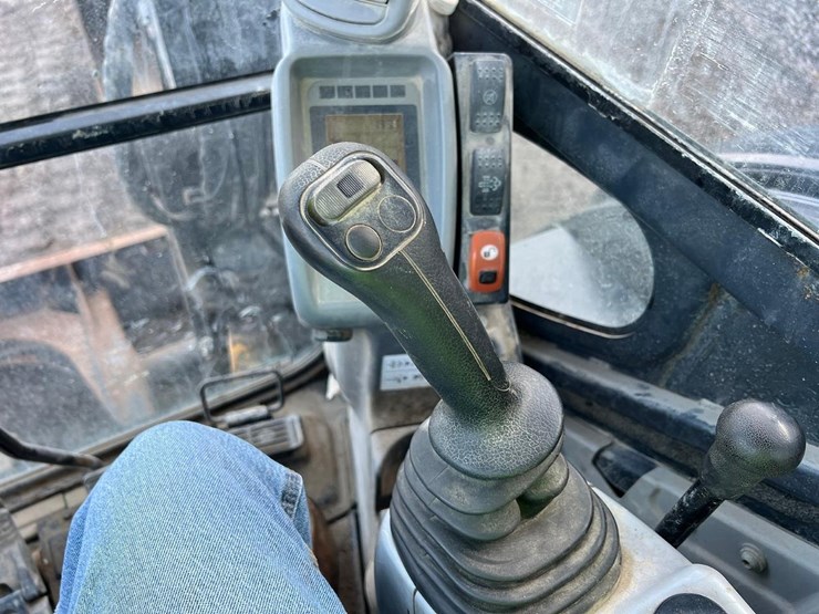 2017-deere-60g-image-20