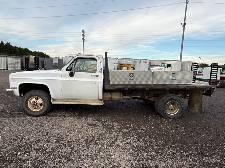 1989-chevrolet-3500-image-11