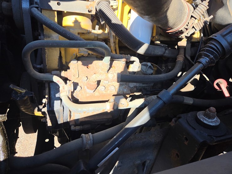 2000-caterpillar-3126-image-52