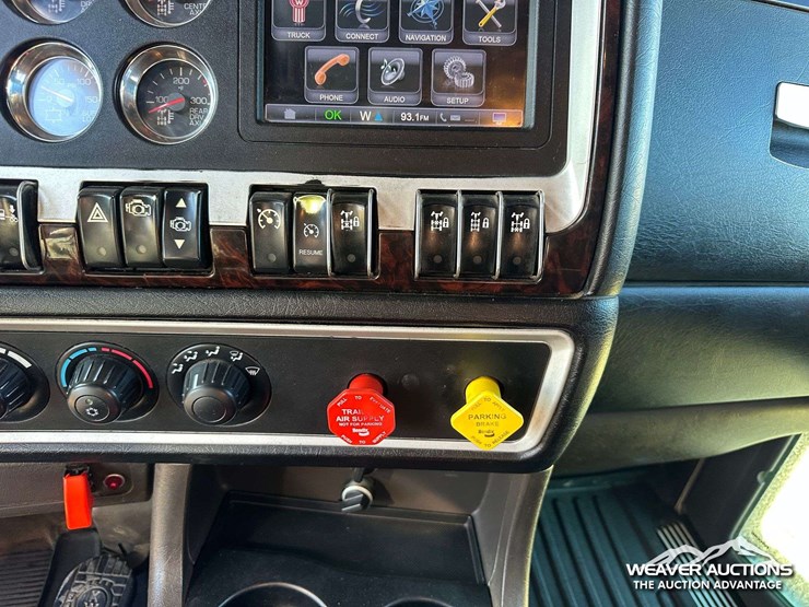 kenworth-t800-image-25