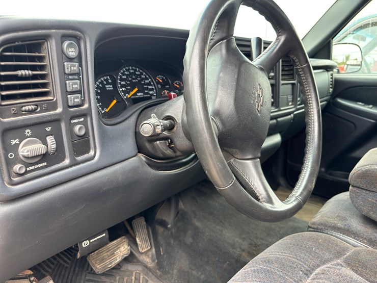 1999-chevrolet-silverado-1500-image-32