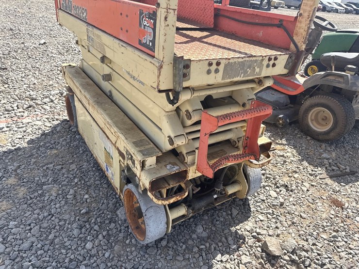 jlg-1932e2-image-5