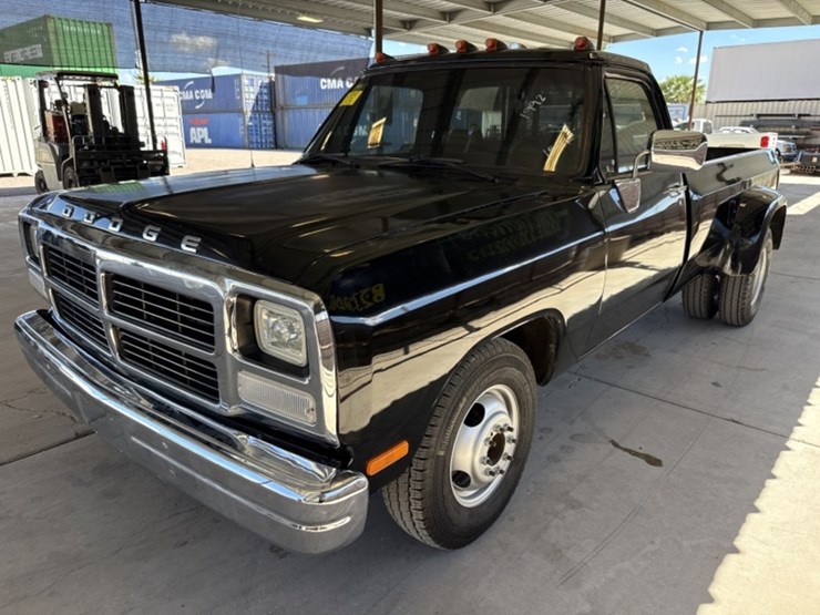 1992-dodge-d350-p/u-image-4