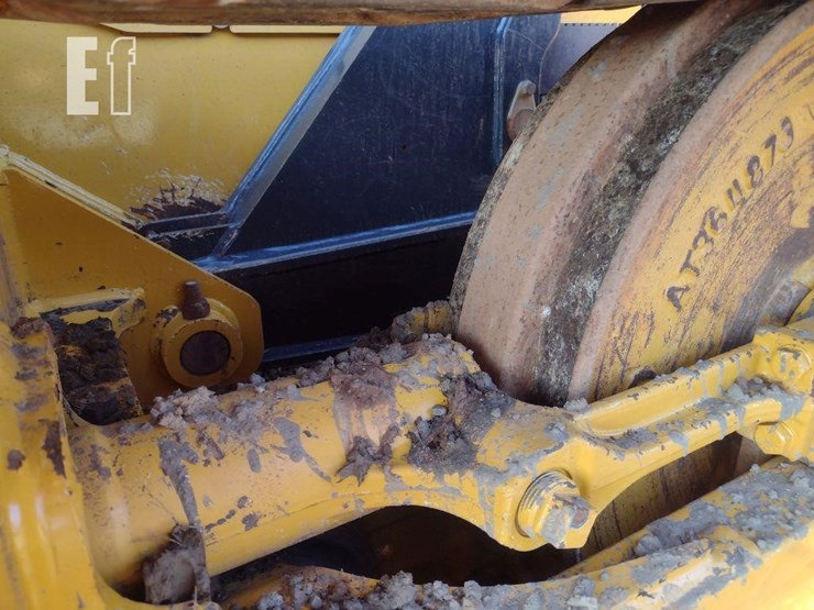 2023-deere-550k-lgp-image-28