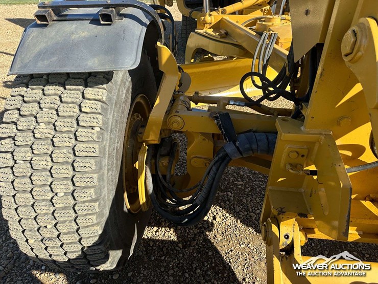 caterpillar-140m-image-27