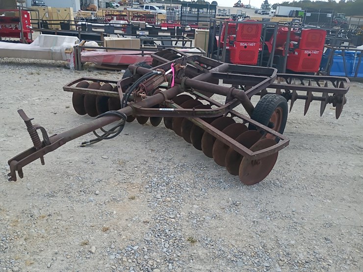john-deere-10-image-1