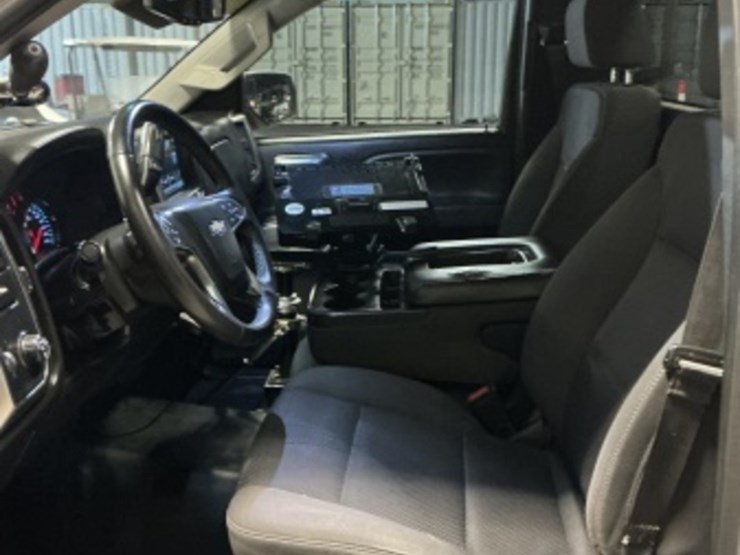 2018-chevrolet-silverado-1500-image-21