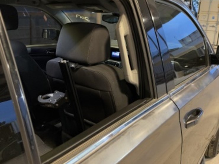 2017-chevrolet-tahoe-image-10