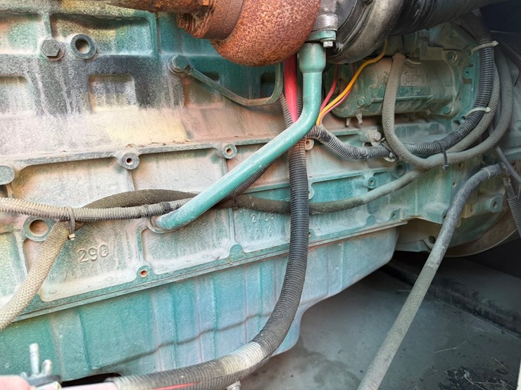 #3501-•-whisperwatt-dca-1651v-towable-generator-image-14