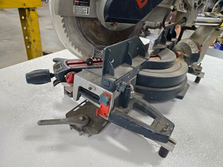 #9717-•-bosch-12"-compound-miter-saw-image-8