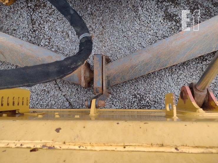 2016-deere-850k-image-29