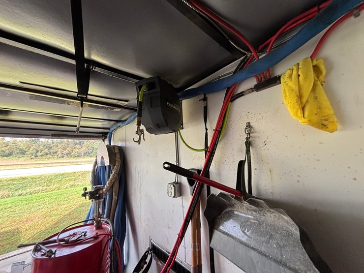 #1321-•-2021-diamond-cargo-enclosed-trailer-with-spray-foam-business-equipment-(no-title)-image-46